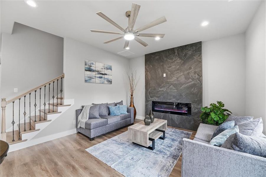 Furnished interior view inside a new home in , Waxahachie (Image 8). Furnished interior view inside a new home in , Waxahachie (Image 8).