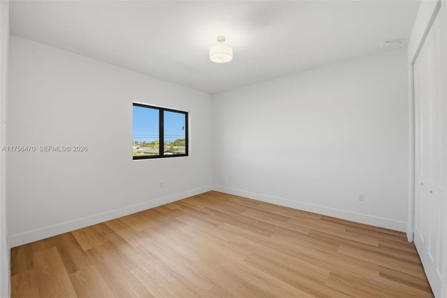 Spacious, unfurnished interior of a new home in , Miami (Image 31).