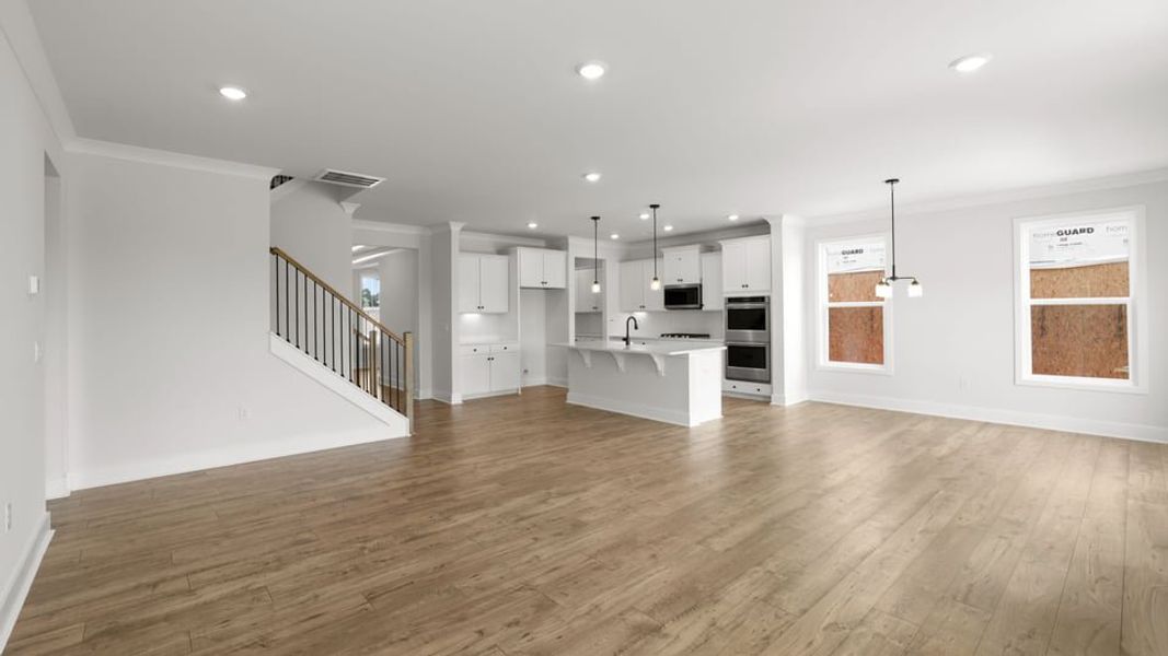 Spacious, unfurnished interior of a new home in Harrison Valley, Simpsonville (Image 24).