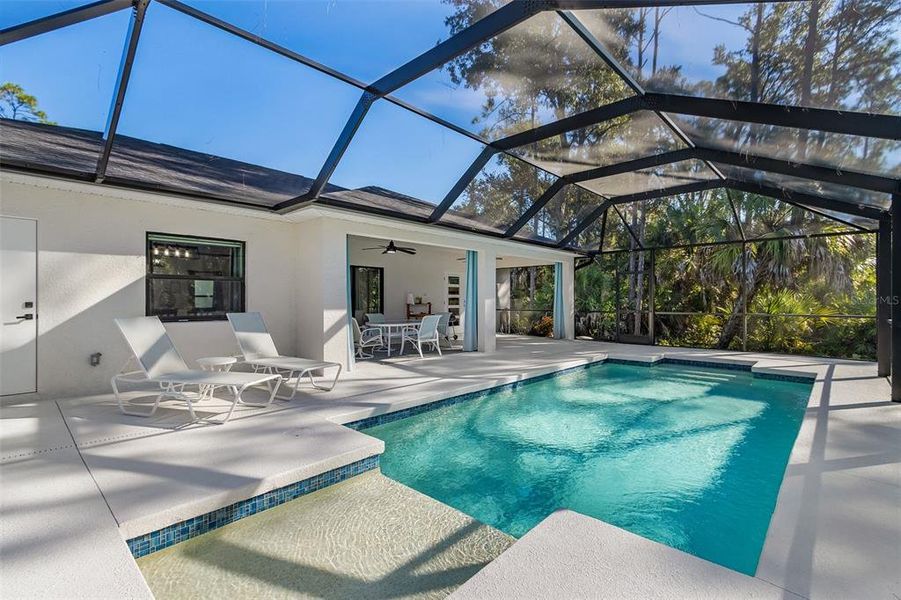 Exterior details and patio area of a home in , Port Charlotte (Image 18).