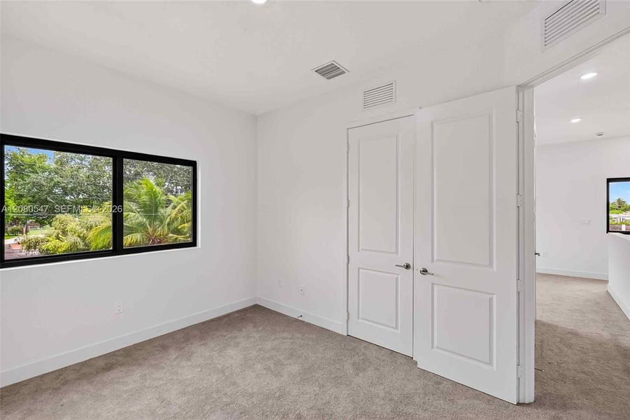 Spacious, unfurnished interior of a new home in , Homestead (Image 32).