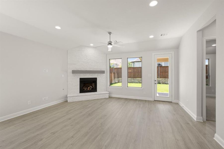 1409 Ripple Glass- Living Room-1 1409 Ripple Glass- Living Room-1