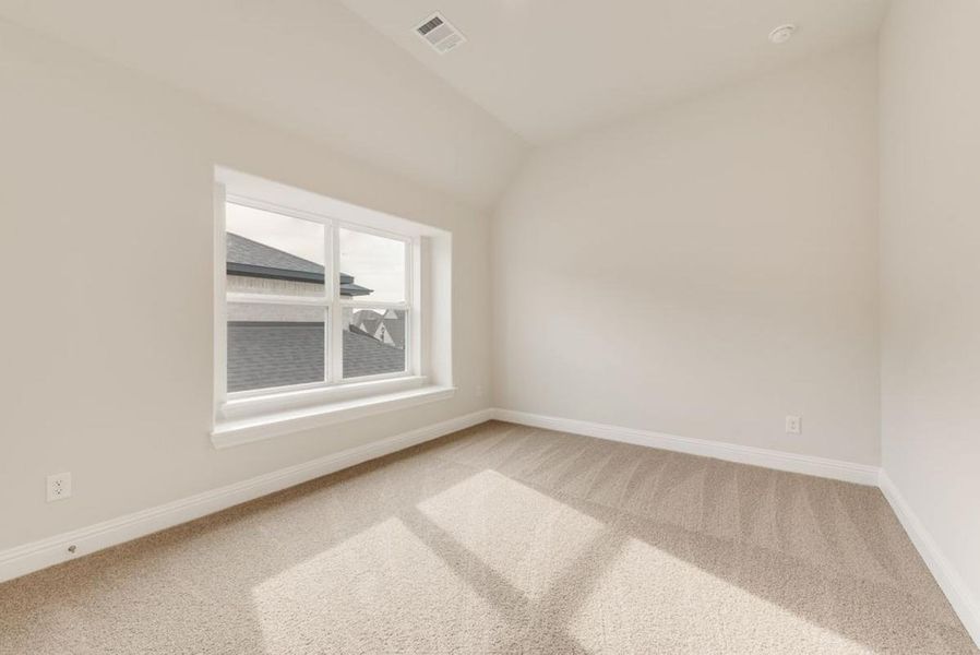 Spacious, unfurnished interior of a new home in Somercrest, Midlothian (Image 35).