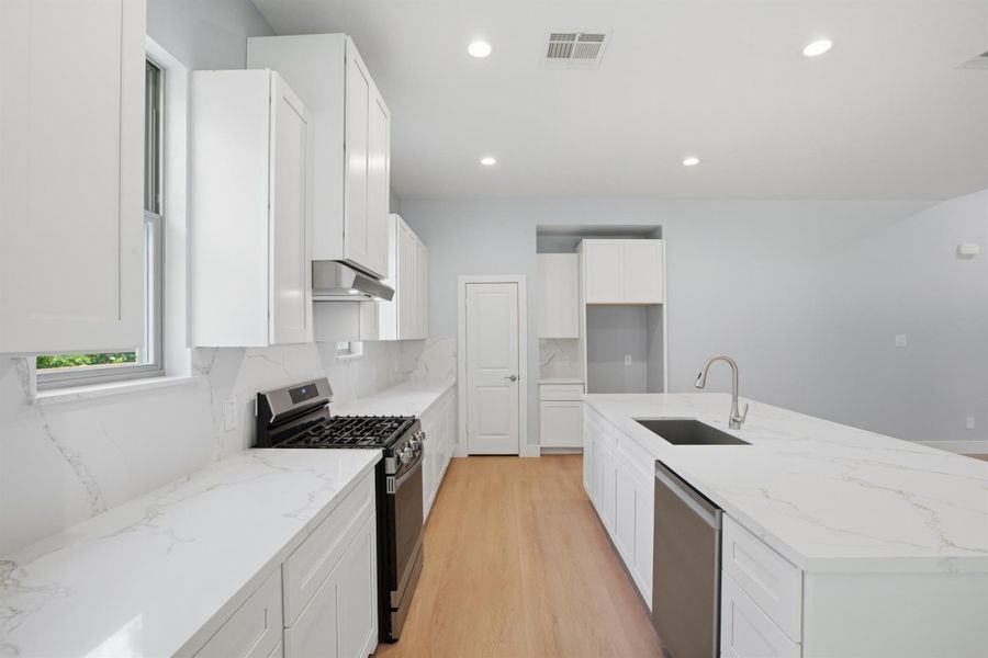 Furnished interior view inside a new home in , Magnolia (Image 11).