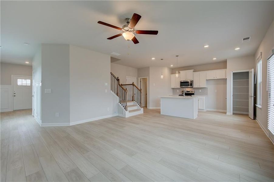 Spacious, unfurnished interior of a new home in Chapel Hill, Newnan (Image 22).