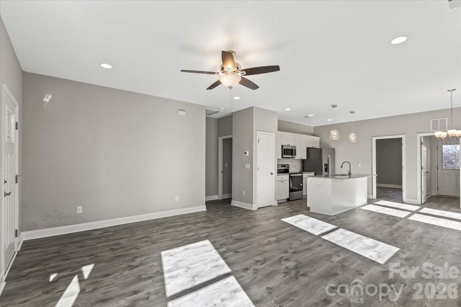 Spacious, unfurnished interior of a new home in , Shelby (Image 15).