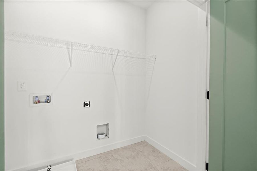 Spacious, unfurnished interior of a new home in , Atlanta (Image 22).