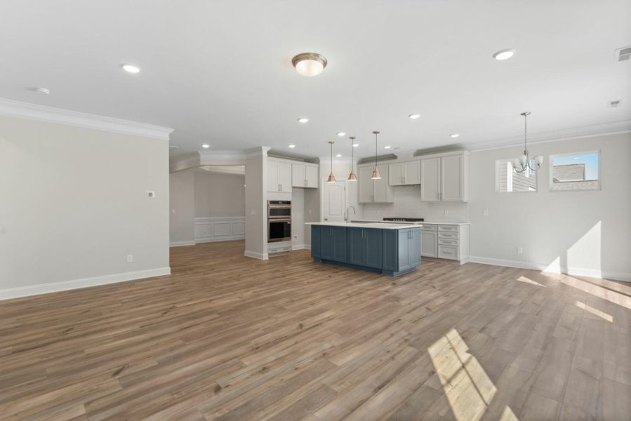 Spacious, unfurnished interior of a new home in Wexford, Elon (Image 15).