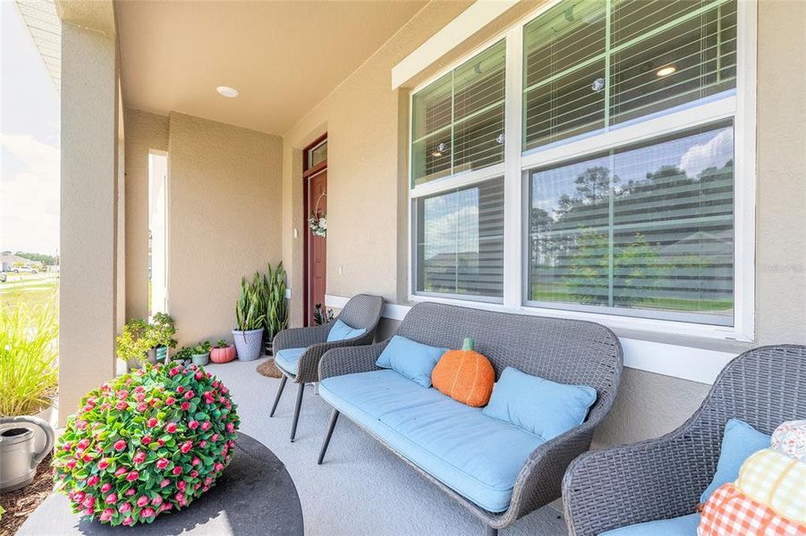 Exterior details and patio area of a home in Fountain View, Ormond Beach (Image 25).
