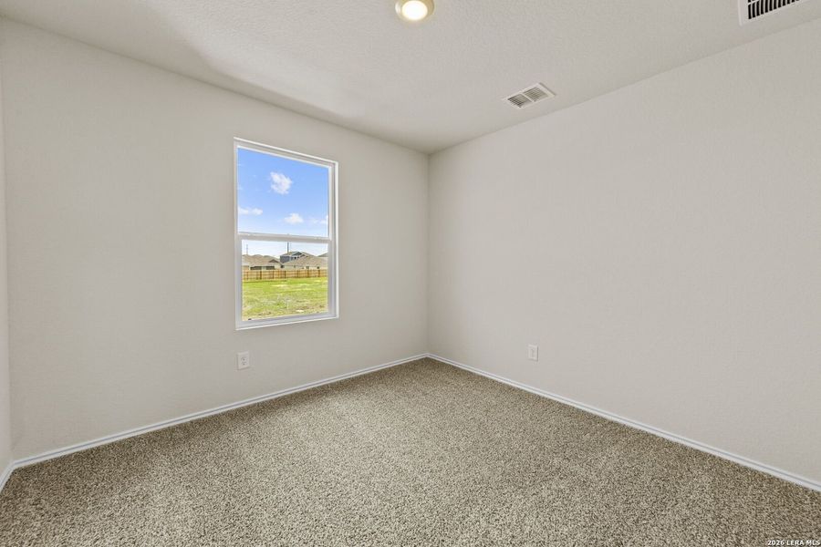 Spacious, unfurnished interior of a new home in Swenson Heights, Seguin (Image 23).