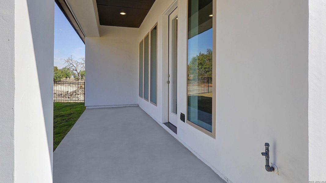 Exterior details and patio area of a home in Esperanza, Boerne (Image 3).