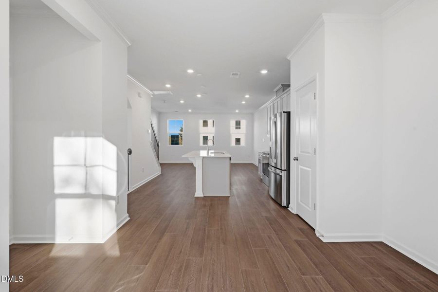 SUN_ElmGrove_Pic_Wyatt_QMI_31_Kitchen_6o