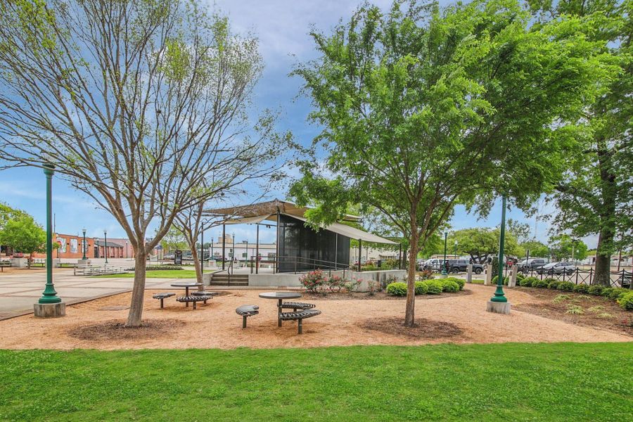 Image 11 of a home in Venetian Pines. Image 11 of a home in Venetian Pines.