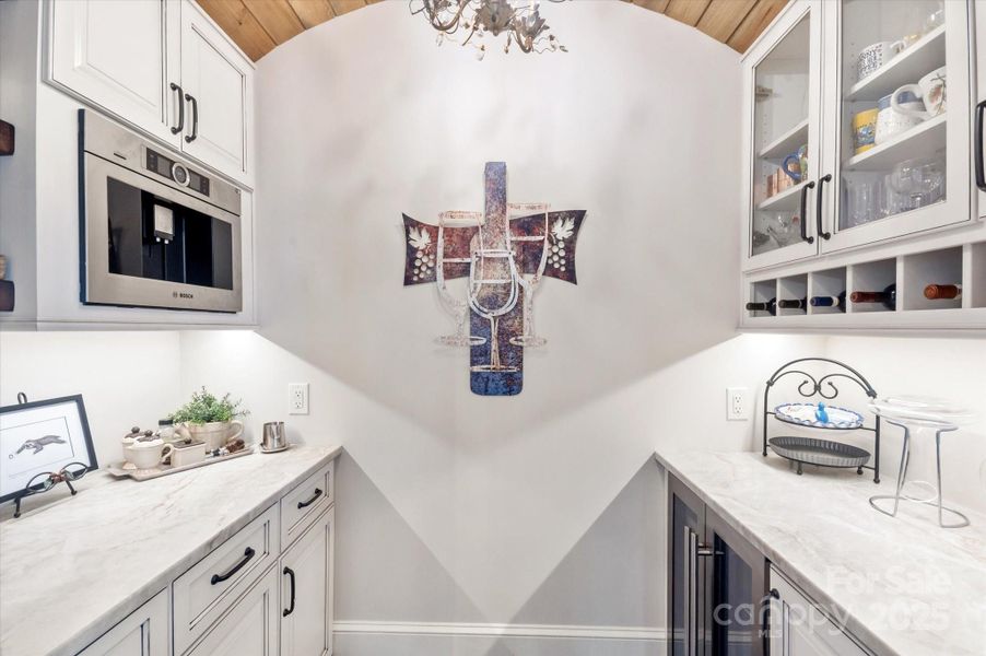 Furnished interior view inside a new home in , Lake Toxaway (Image 18). Furnished interior view inside a new home in , Lake Toxaway (Image 18).