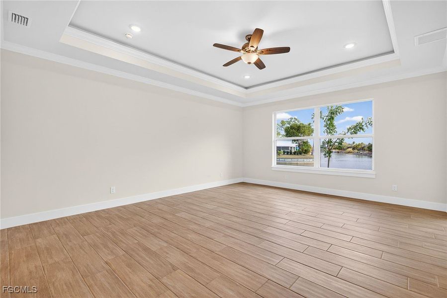 Spacious, unfurnished interior of a new home in Cape Coral, Cape Coral (Image 33). Spacious, unfurnished interior of a new home in Cape Coral, Cape Coral (Image 33).
