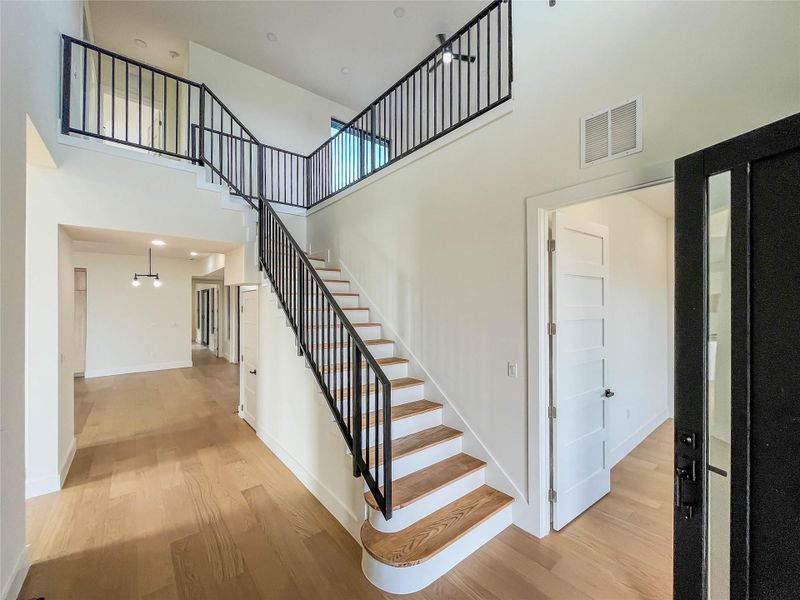 Spacious, unfurnished interior of a new home in , Horseshoe Bay (Image 19). Spacious, unfurnished interior of a new home in , Horseshoe Bay (Image 19).