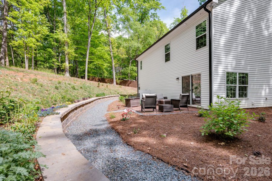 Exterior details and patio area of a home in , Waxhaw (Image 4).