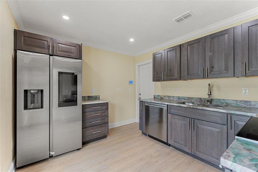 Furnished interior view inside a new home in , Bartow (Image 17).