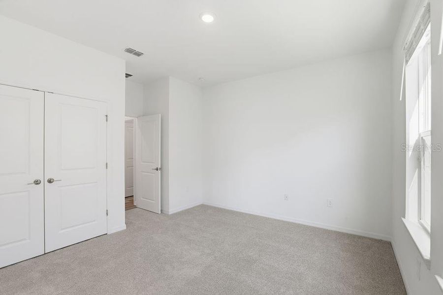 Spacious, unfurnished interior of a new home in Center Lake Ranch Community Group Page, St. Cloud (Image 23).