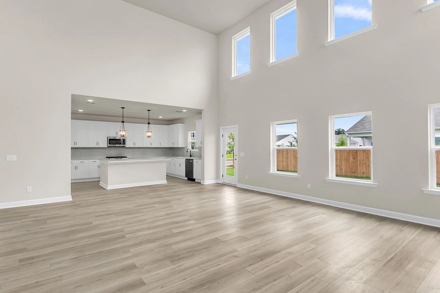 Similar Jefferson floorplan with Harmony Collection. Features and finishes vary.