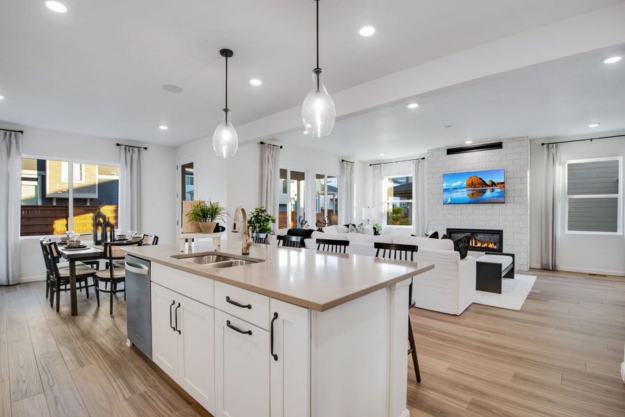 Furnished interior view inside a new home in Reunion, Commerce City (Image 33).