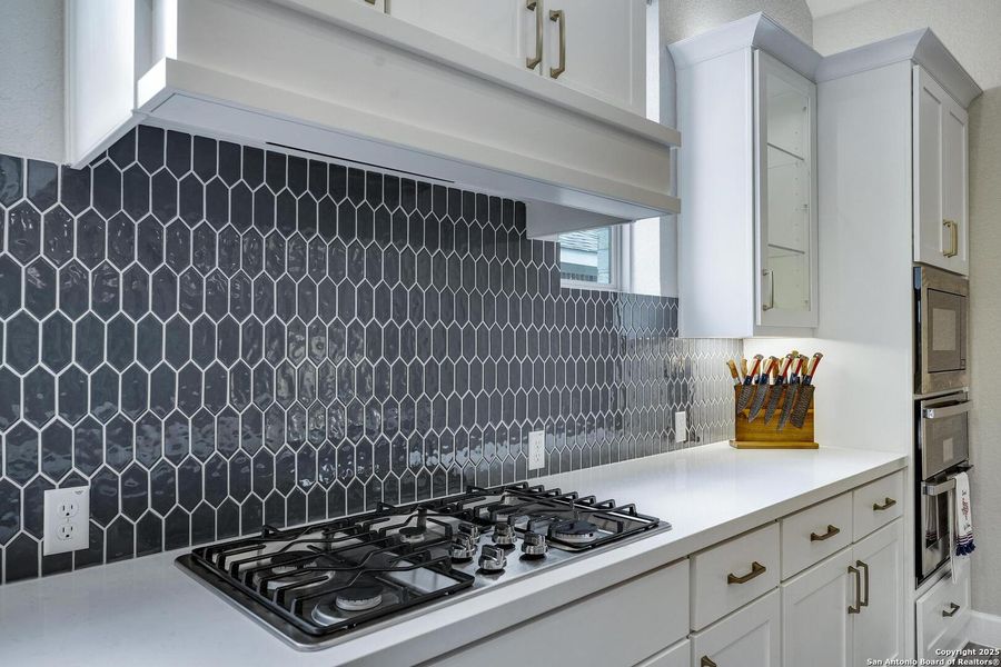 Close-up of interior finishes inside a home in Balcones Creek 70', Boerne (Image 21).