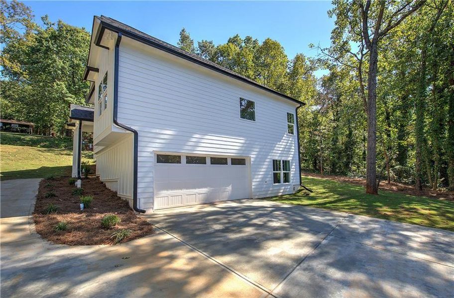 Exterior details and patio area of a home in , Cartersville (Image 3).