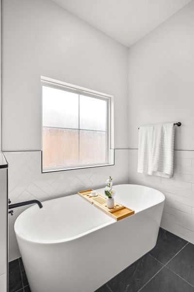 Furnished interior view inside a new home in Verdancia, El Paso (Image 41).