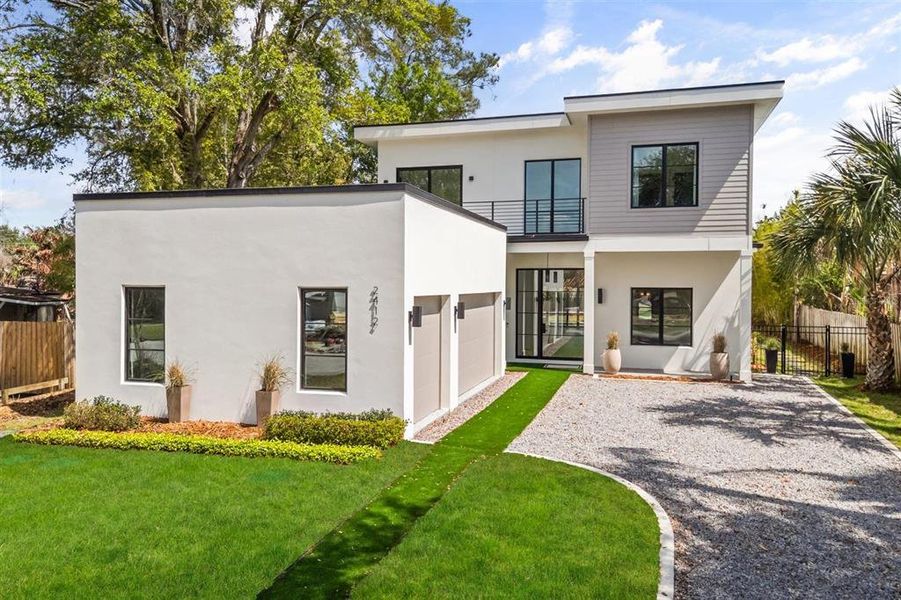 Exterior details and patio area of a home in , Winter Park (Image 36).