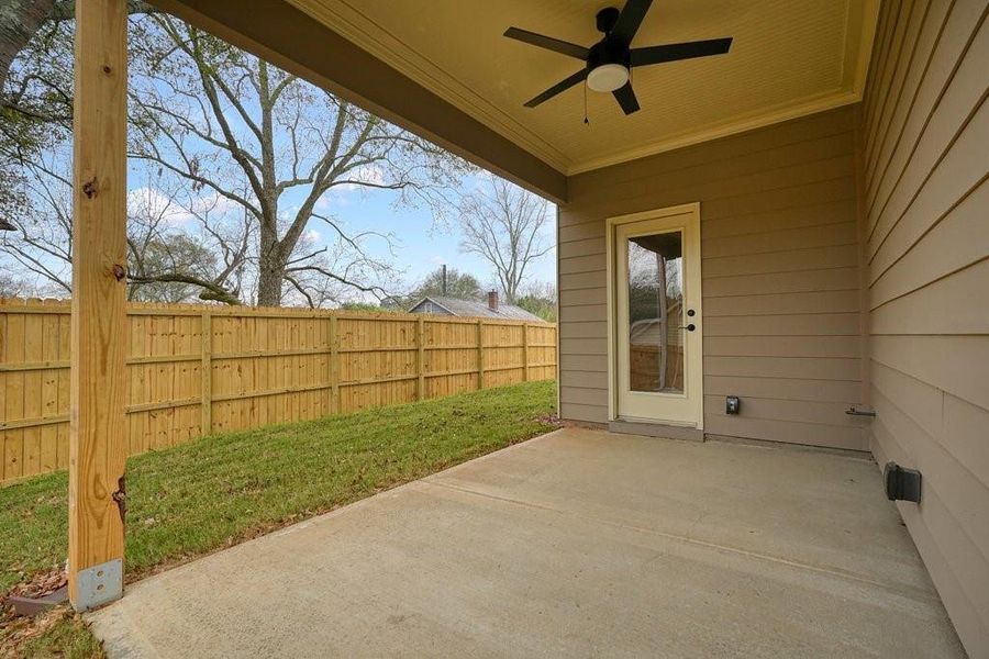 Exterior details and patio area of a home in , Acworth (Image 32).