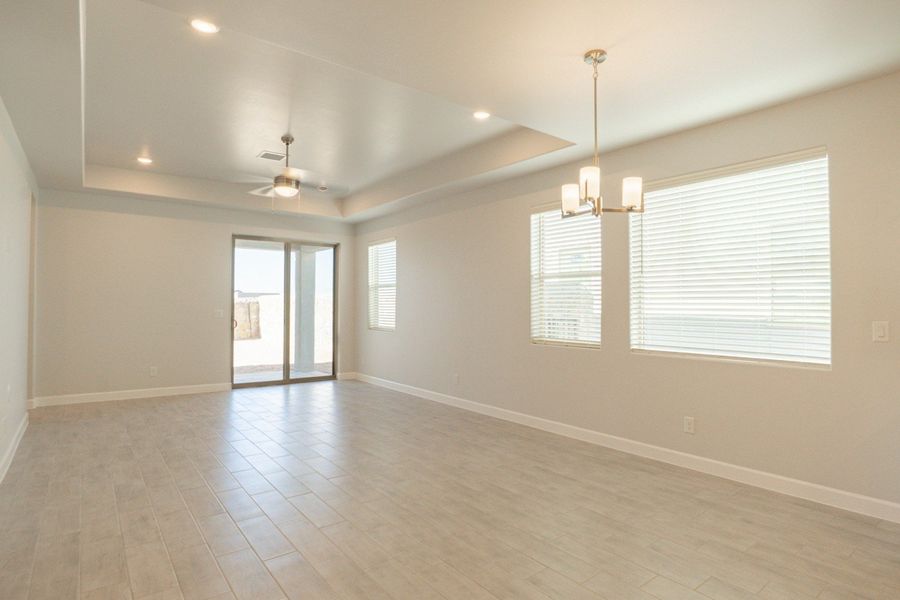 Spacious, unfurnished interior of a new home in Paseo Del Este, El Paso (Image 18).