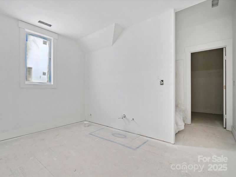 Spacious, unfurnished interior of a new home in , Waxhaw (Image 32).