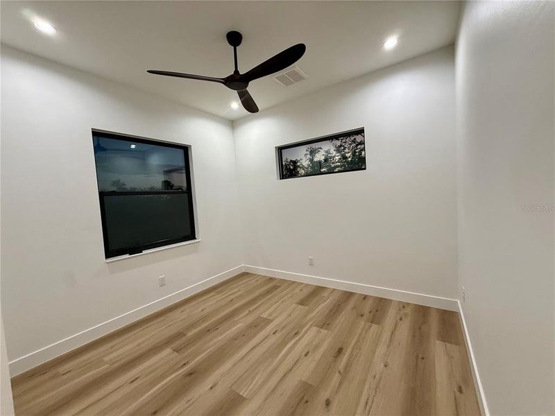 Spacious, unfurnished interior of a new home in , Punta Gorda (Image 40).