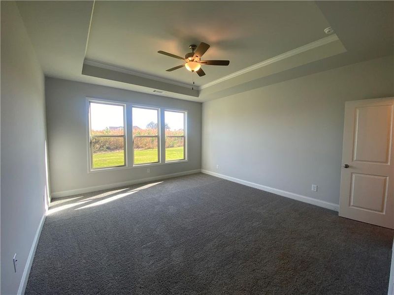 Spacious, unfurnished interior of a new home in , Jefferson (Image 34).