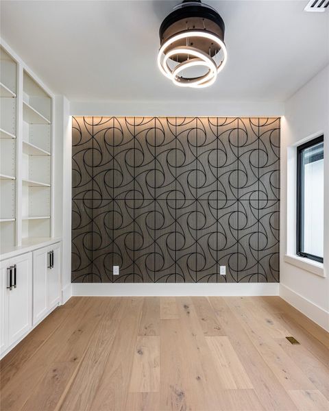 Spacious, unfurnished interior of a new home in , Stafford (Image 34).