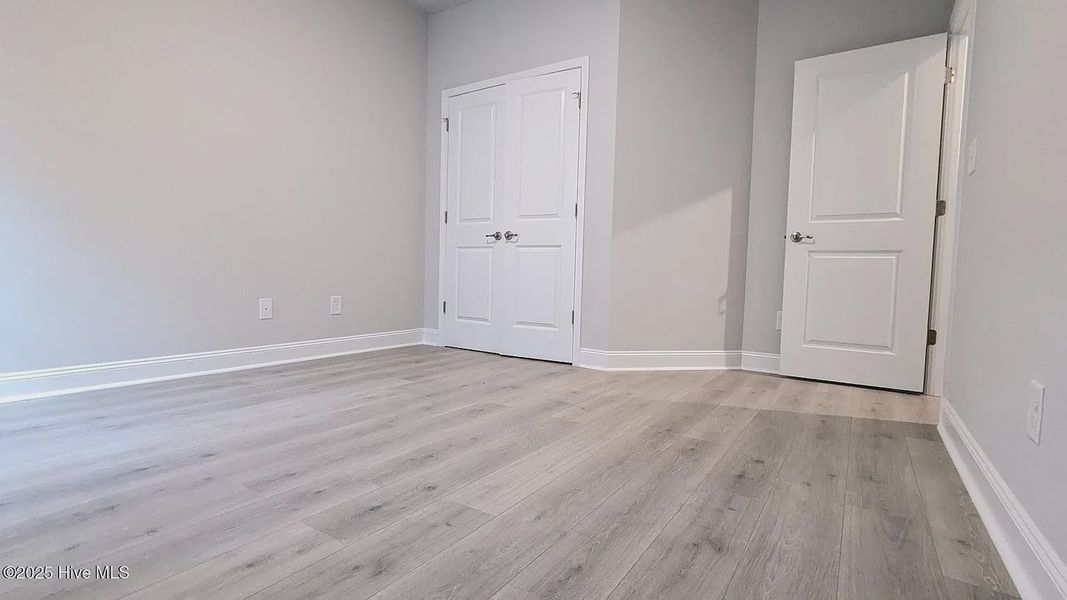 Spacious, unfurnished interior of a new home in Harvest Creek, Nashville (Image 16).