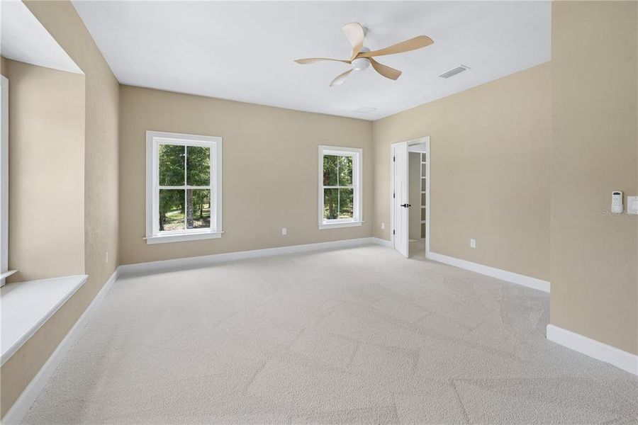 Spacious, unfurnished interior of a new home in , High Springs (Image 17). Spacious, unfurnished interior of a new home in , High Springs (Image 17).