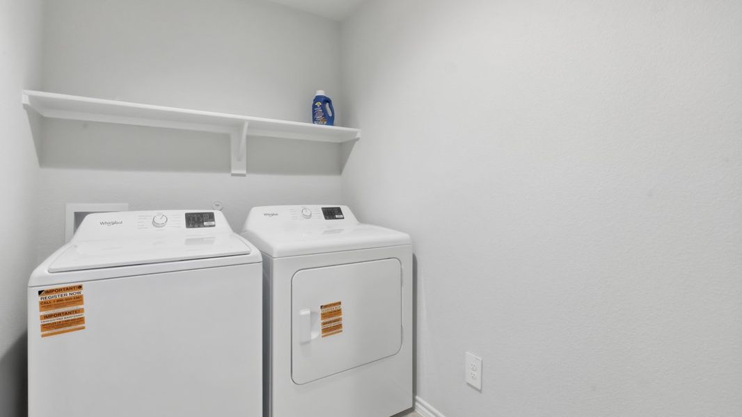 Close-up of interior finishes inside a home in Eagle Creek, Denton (Image 8).