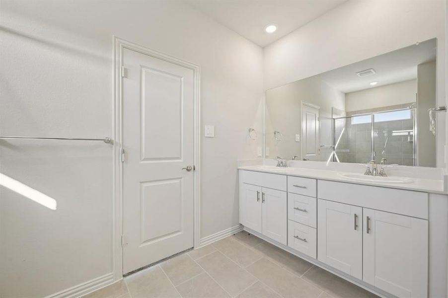 Furnished interior view inside a new home in Lakehaven - Premier Series, Farmersville (Image 7).