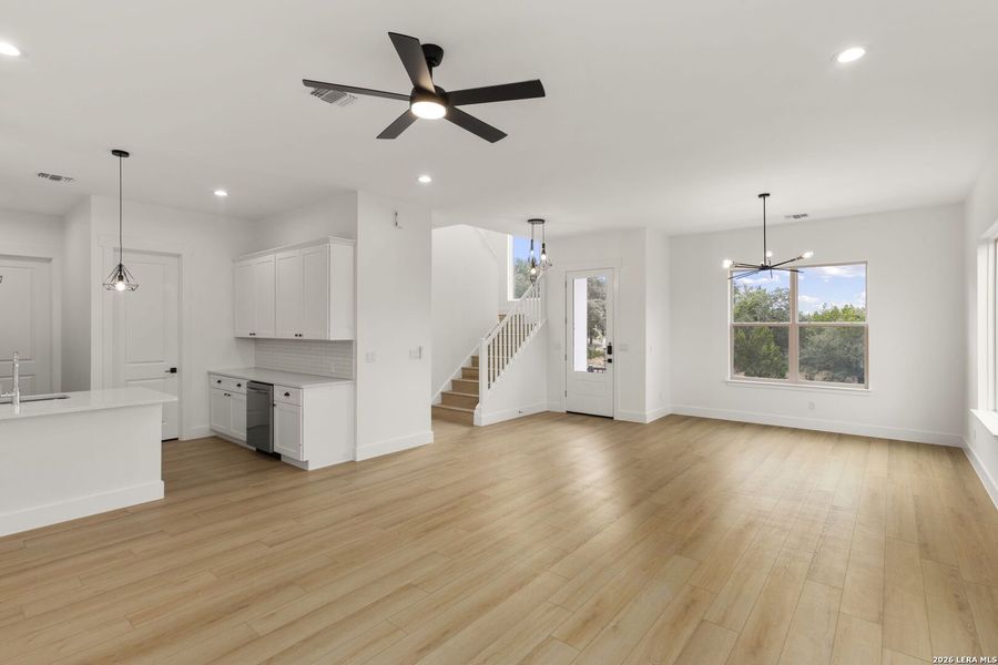 Spacious, unfurnished interior of a new home in , Boerne (Image 27).