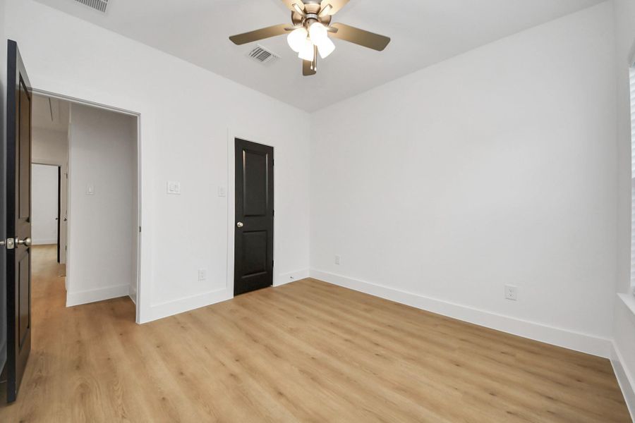 Spacious, unfurnished interior of a new home in , Houston (Image 36). Spacious, unfurnished interior of a new home in , Houston (Image 36).