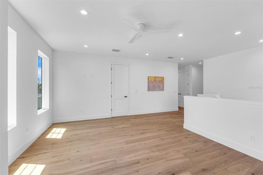Spacious, unfurnished interior of a new home in , Winter Park (Image 56). Spacious, unfurnished interior of a new home in , Winter Park (Image 56).