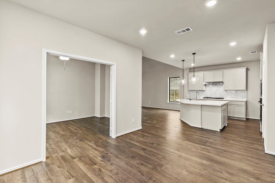 Spacious, unfurnished interior of a new home in Two Step Farm, Montgomery (Image 32). Spacious, unfurnished interior of a new home in Two Step Farm, Montgomery (Image 32).
