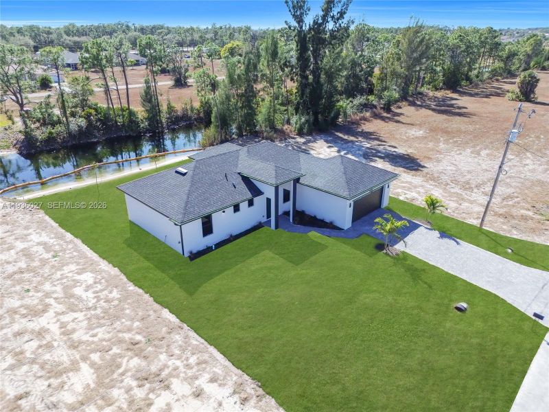 Image 38 of a home in .