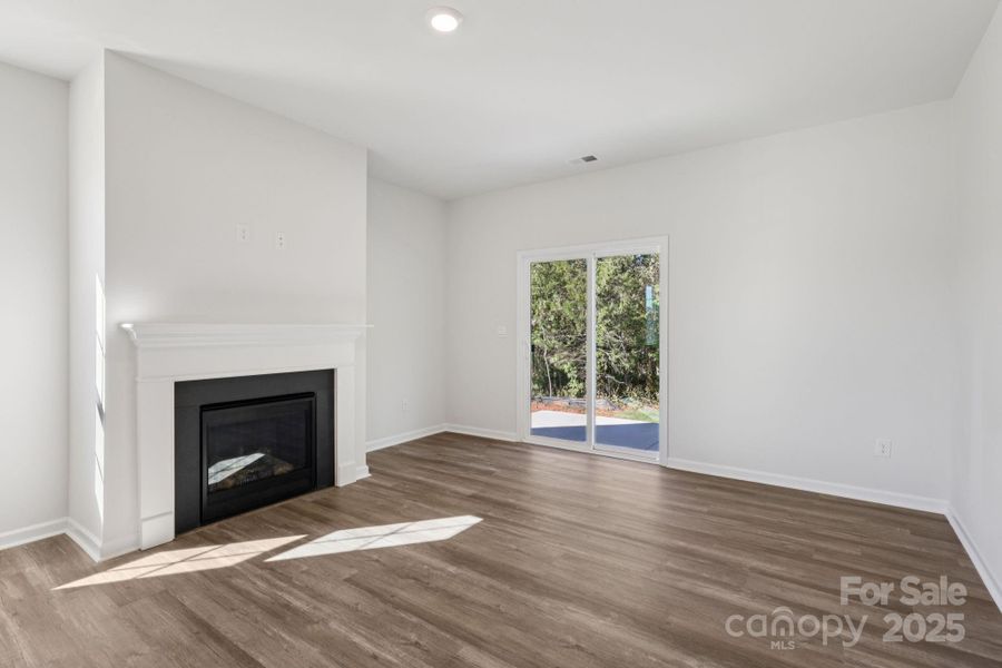 Spacious, unfurnished interior of a new home in Cline Village, Hickory (Image 11).