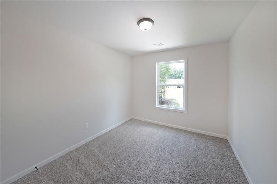 Spacious, unfurnished interior of a new home in , Dahlonega (Image 21).