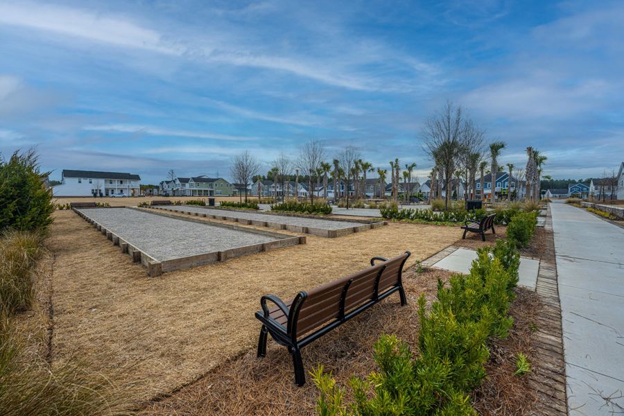 Community amenities in , Summerville (Image 20).