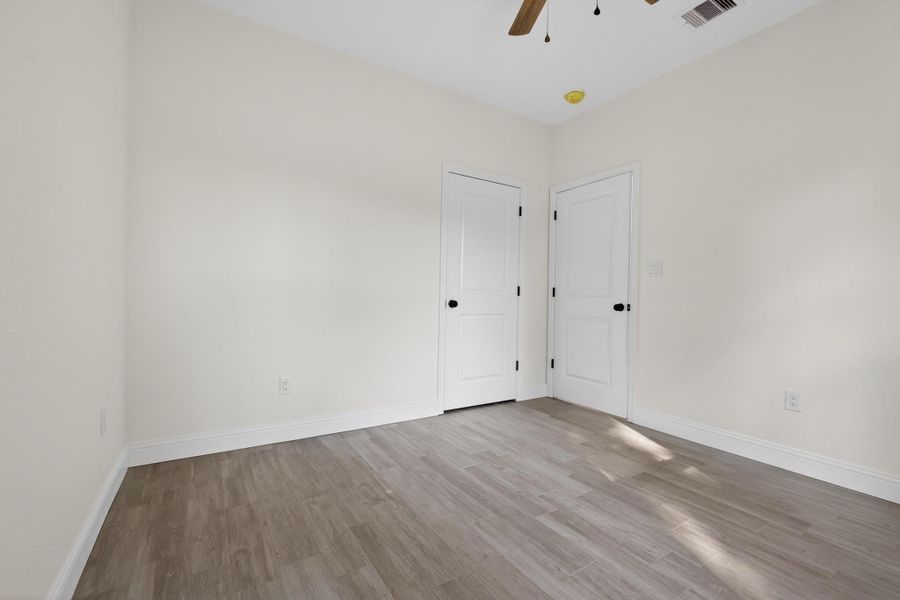 Spacious, unfurnished interior of a new home in , Beaumont (Image 16).