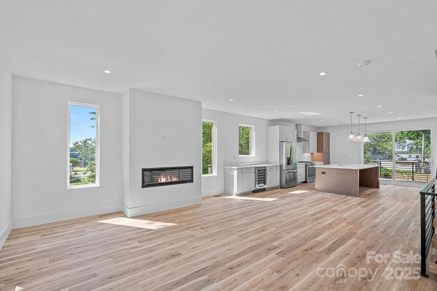 Image 34 of a home in .