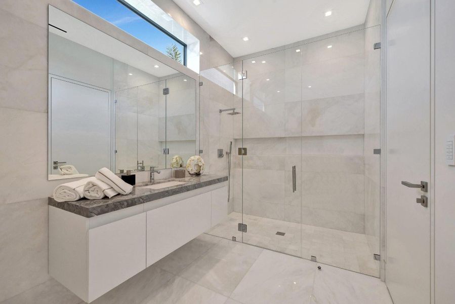 Bedroom Suite 3 Bath